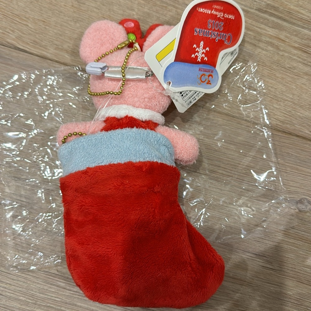 Tokyo Disney gingerbread cookie plush Minnie badge in stocking Christmas 2013 - Picture 2 of 4